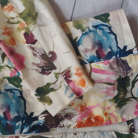 COLDWATER CREEK WATERCOLOR FLORAL BLAZER - Picture 2 of 8